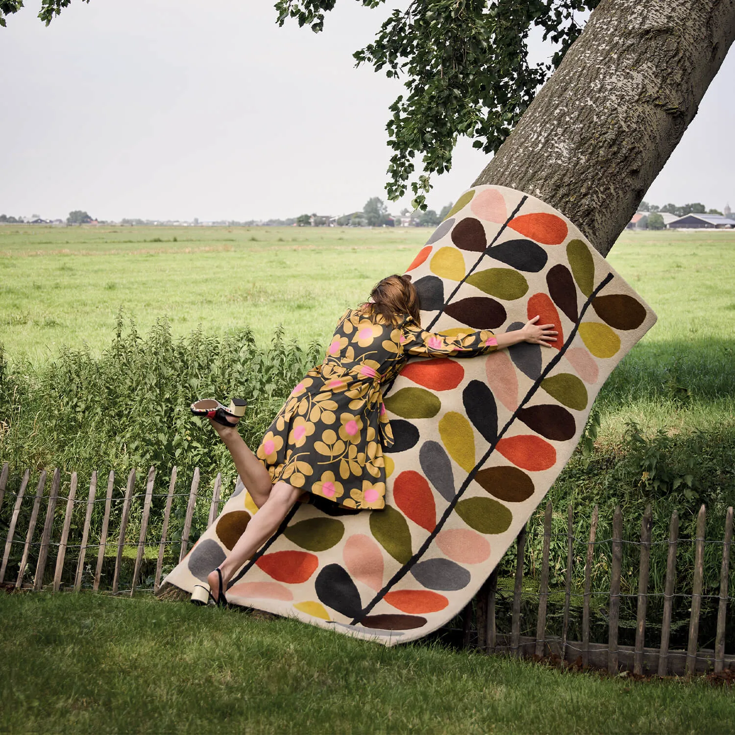 Classic Bright Multi Stem Rug