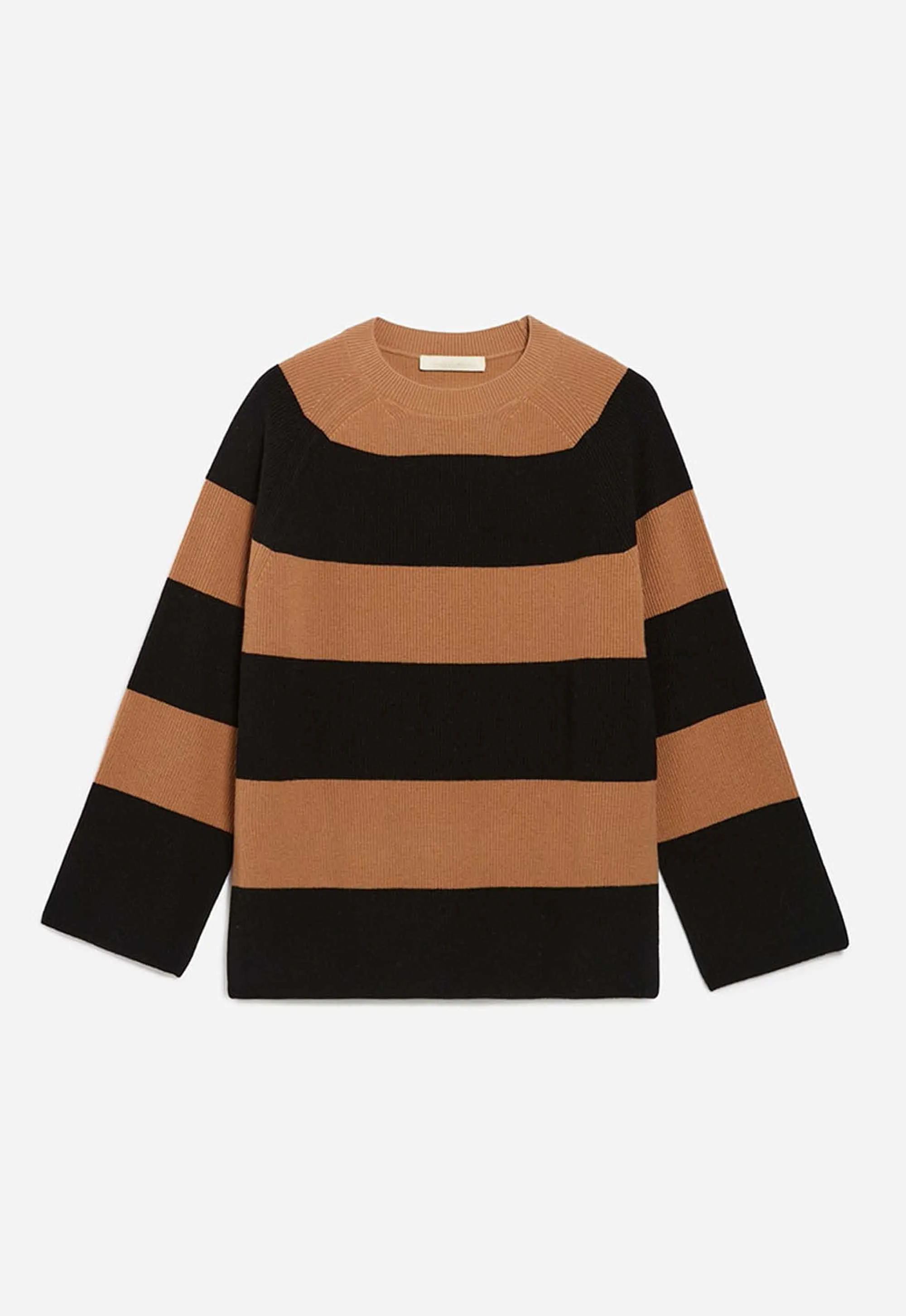 dania sweater