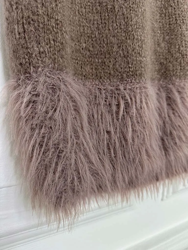 Feather Hem Soft Tank Knit - Mocha