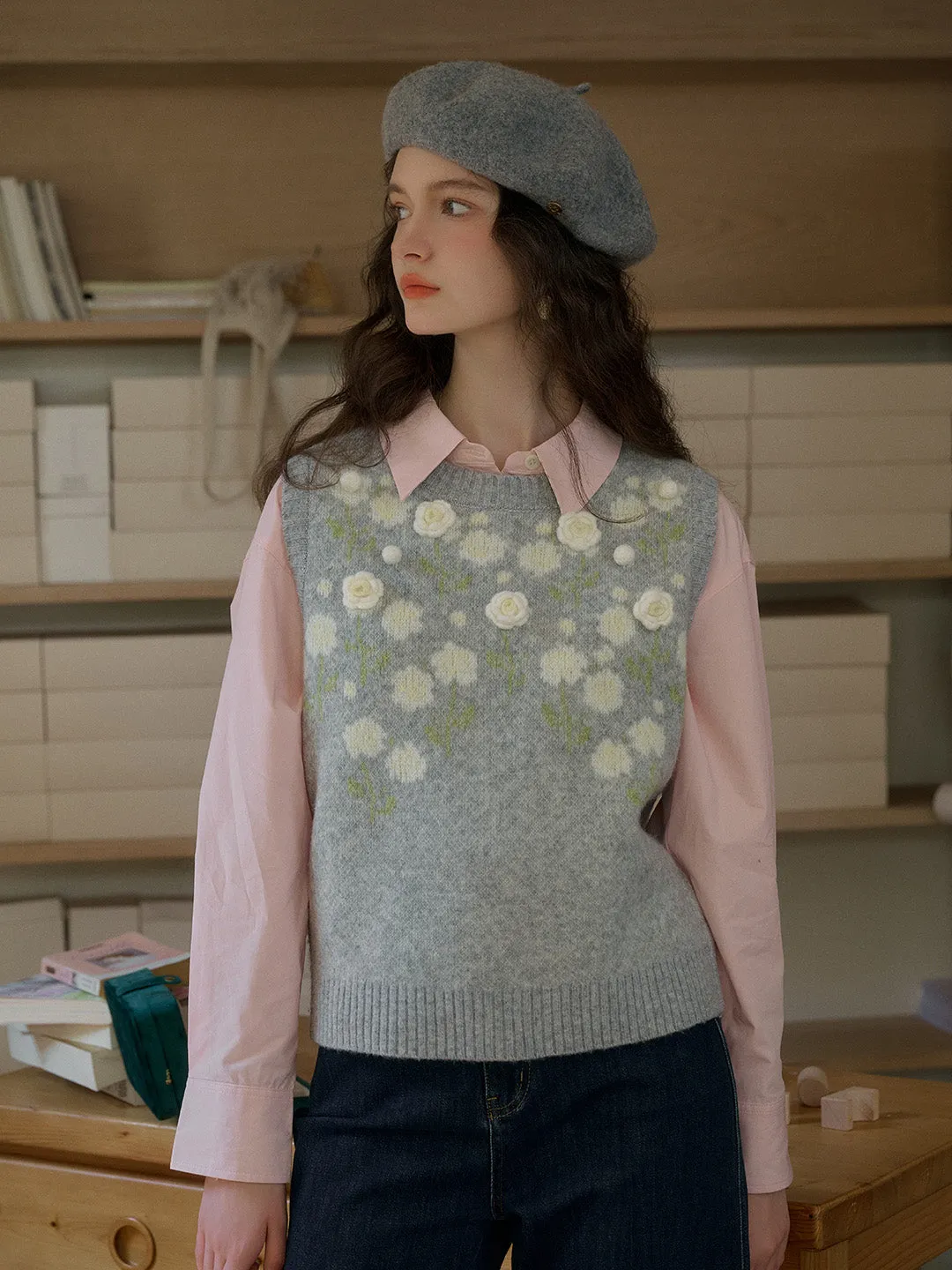Kensley Ribbed Crew Neck Jacquard Rose & 3D Rose Sweater Vest