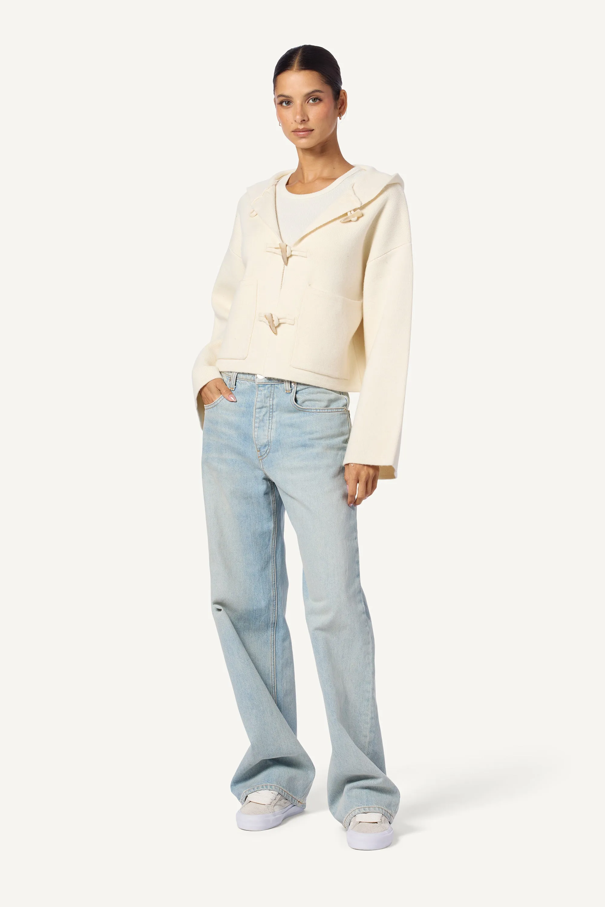 LOULOU TOGGLE BUTTON CASHMERE  HOODIE | GARDENIA