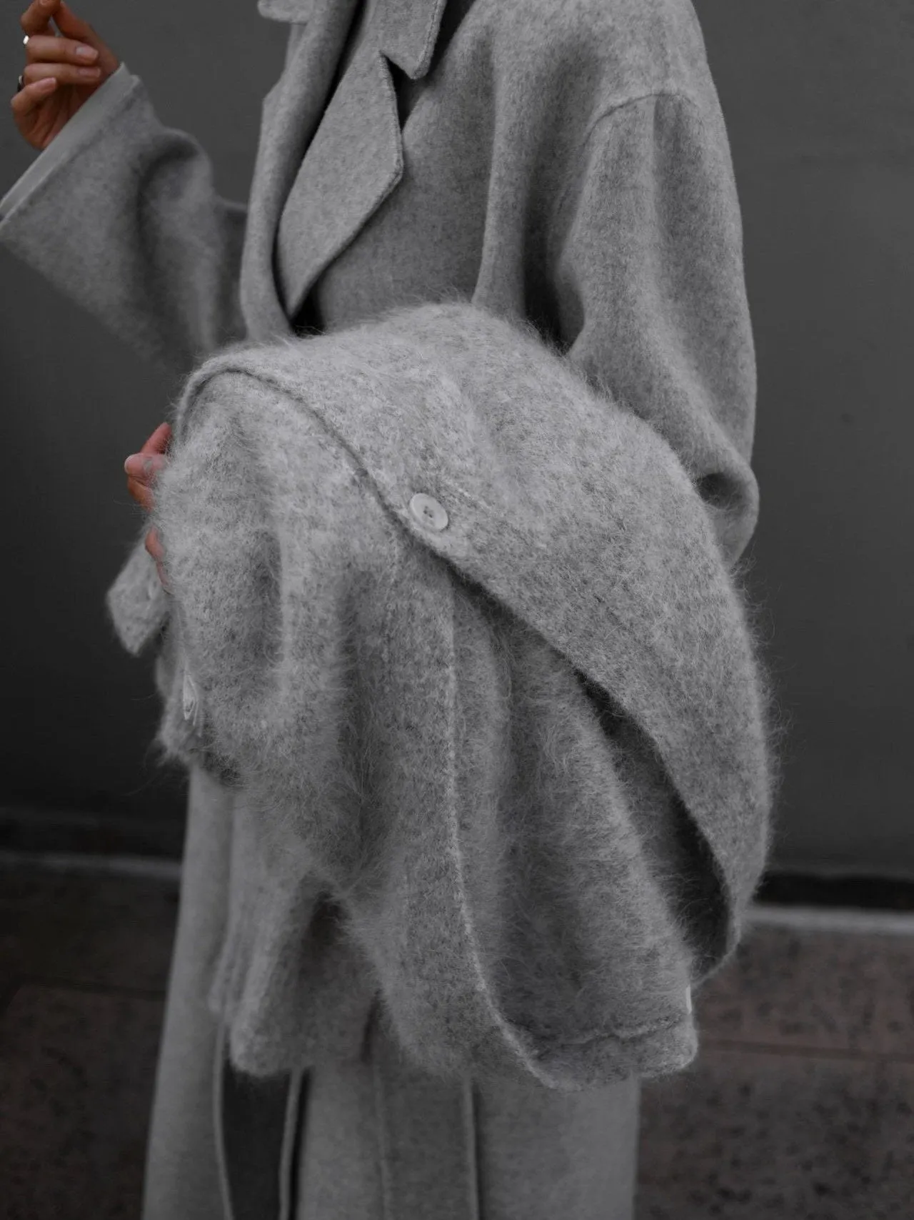 LUXE ALPACA OVERSIZED CARDIGAN