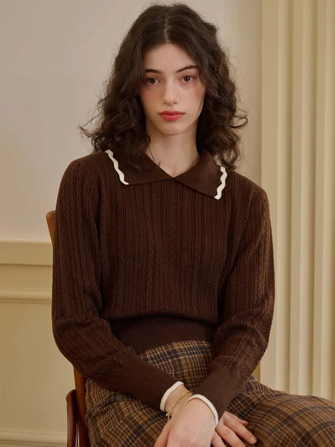 Maria Contrast Wavy Lapel Knitted Sweater