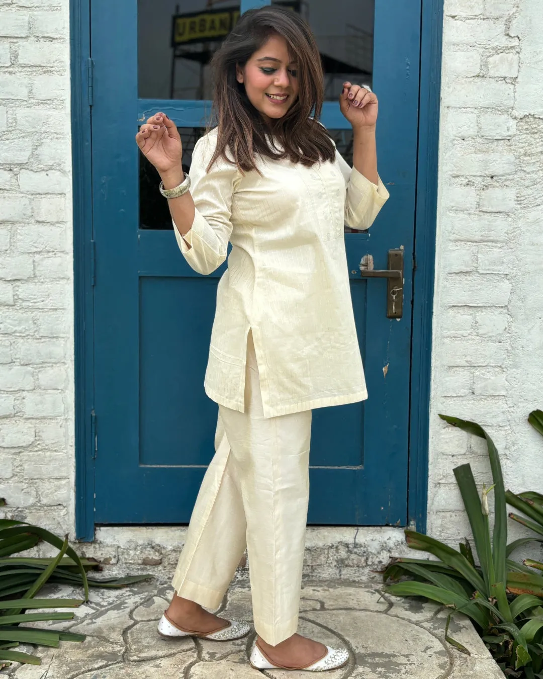 Off- White Silver Stripes Cotton Straight Kurti