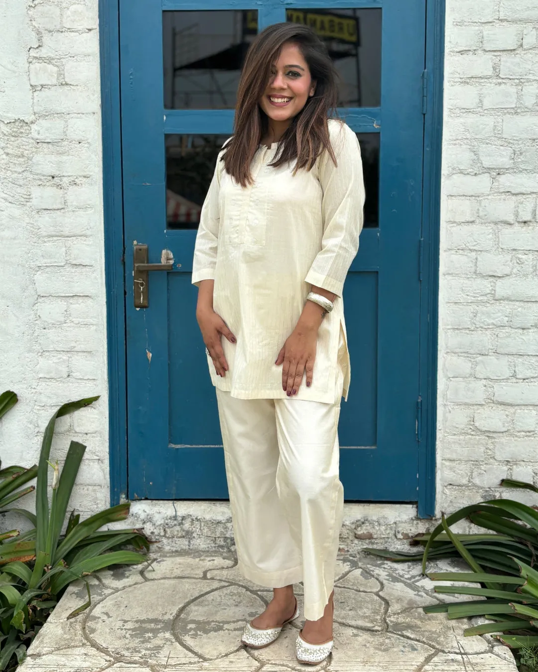 Off- White Silver Stripes Cotton Straight Kurti