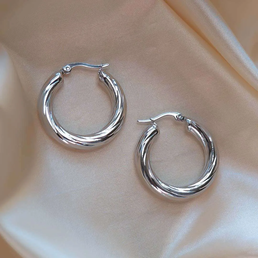 Sara Thick Hoops