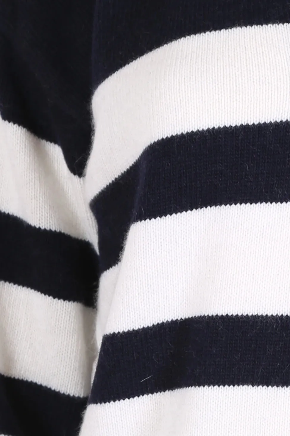 Long Seoul Sweater - Optimal and Stylish Urban Knitwear