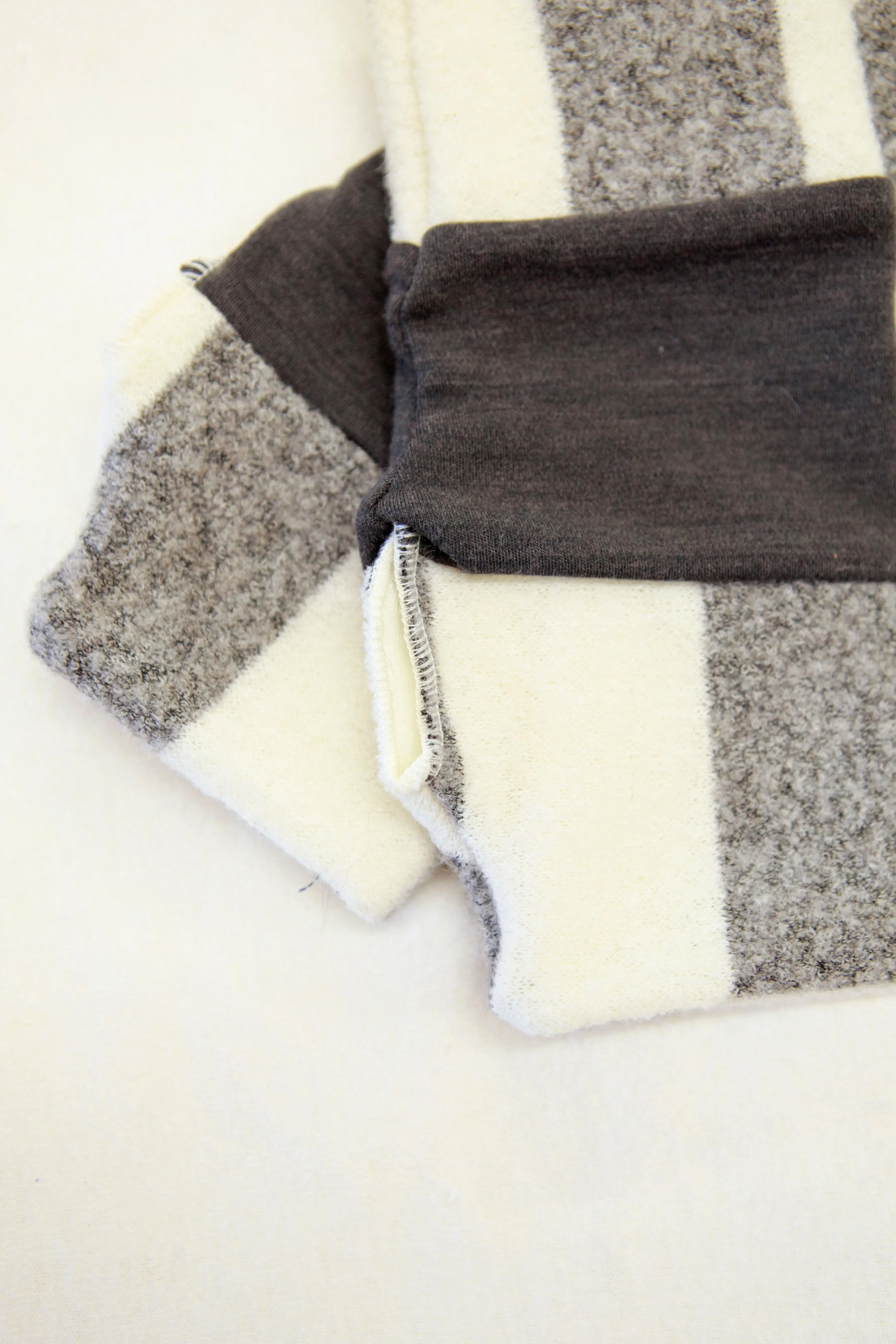 Stripe & Gray Arm Warmers