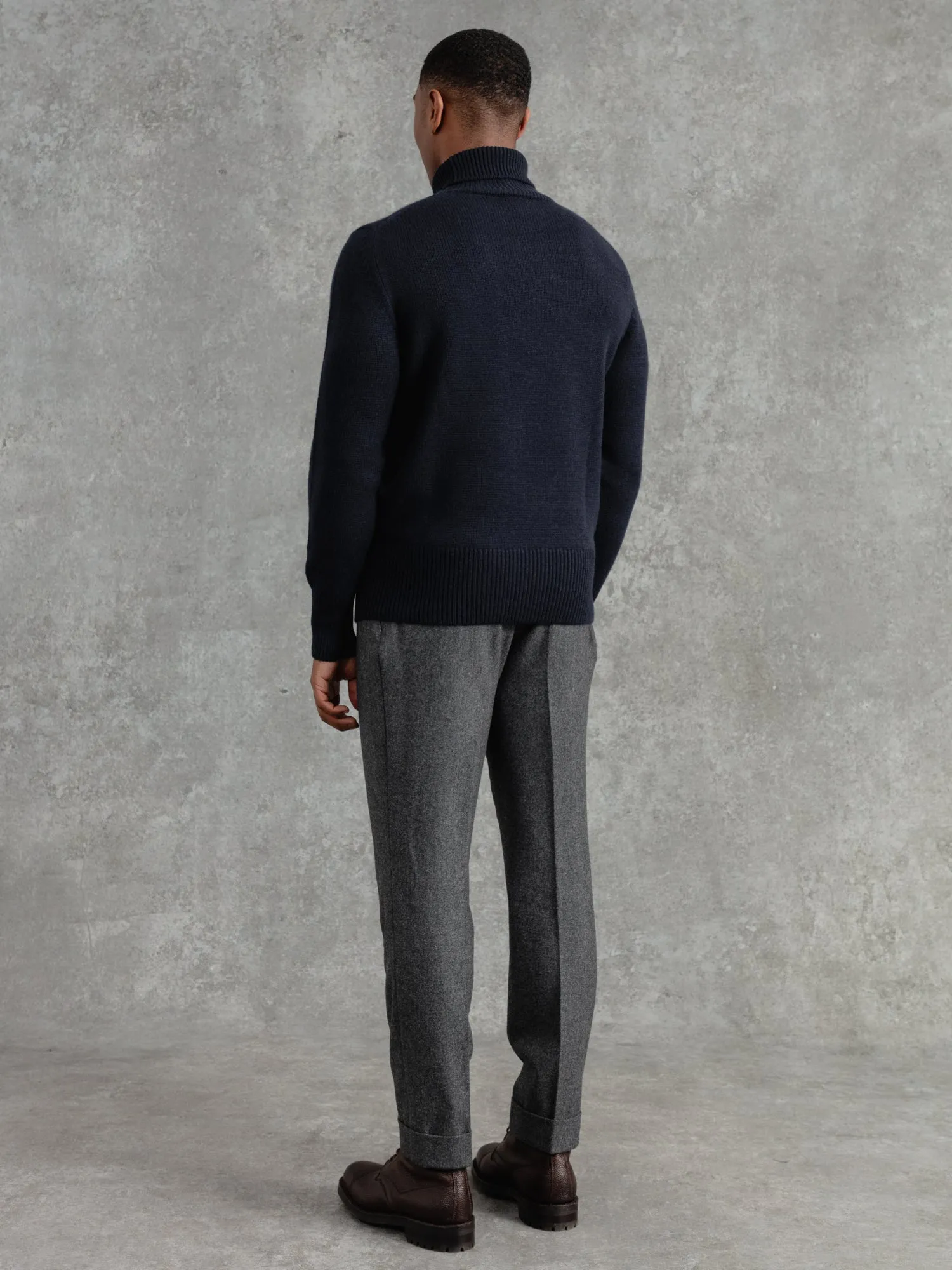 The Cashmere Submariner Rollneck - Midnight