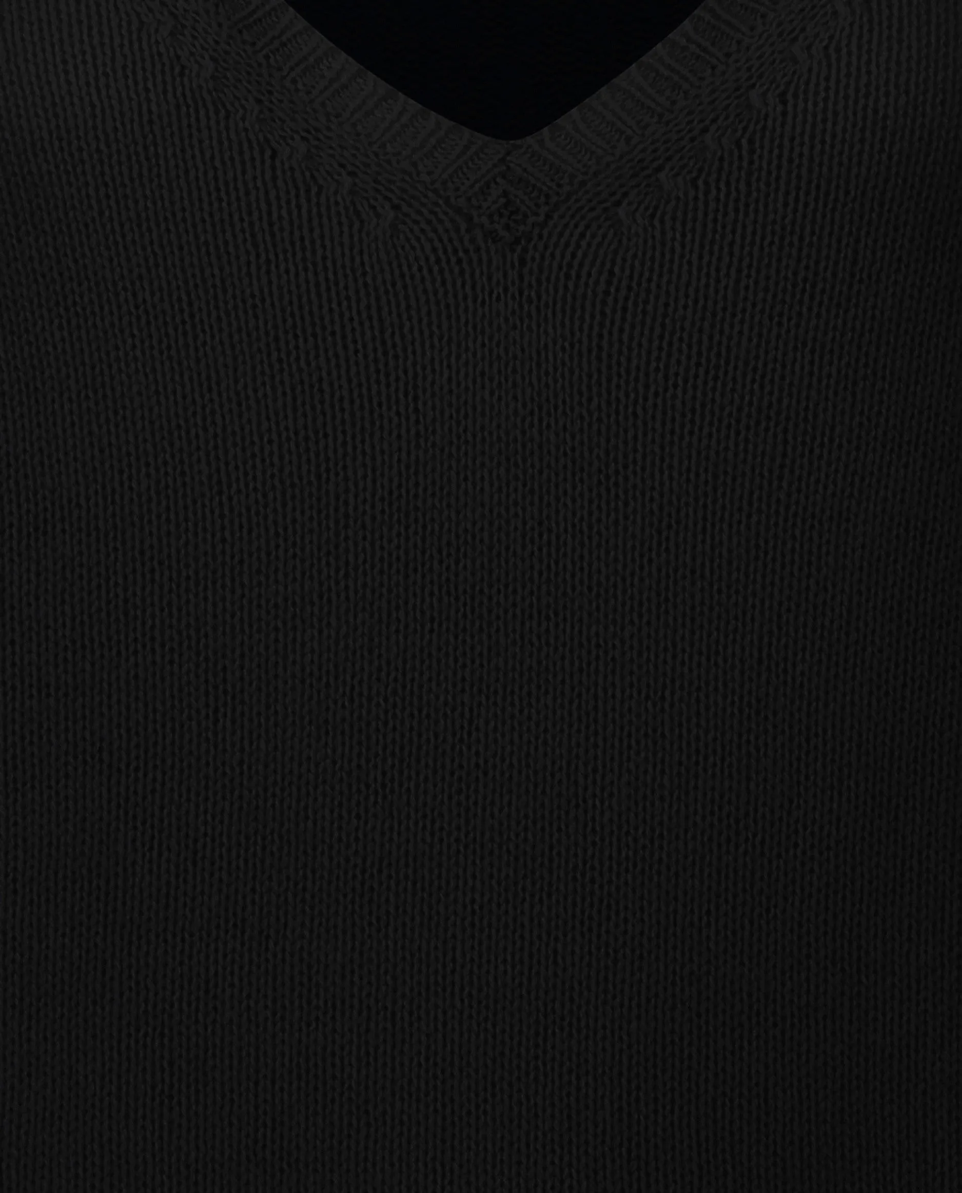 V-Pullover aus Cashmere-Mischung in Schwarz
