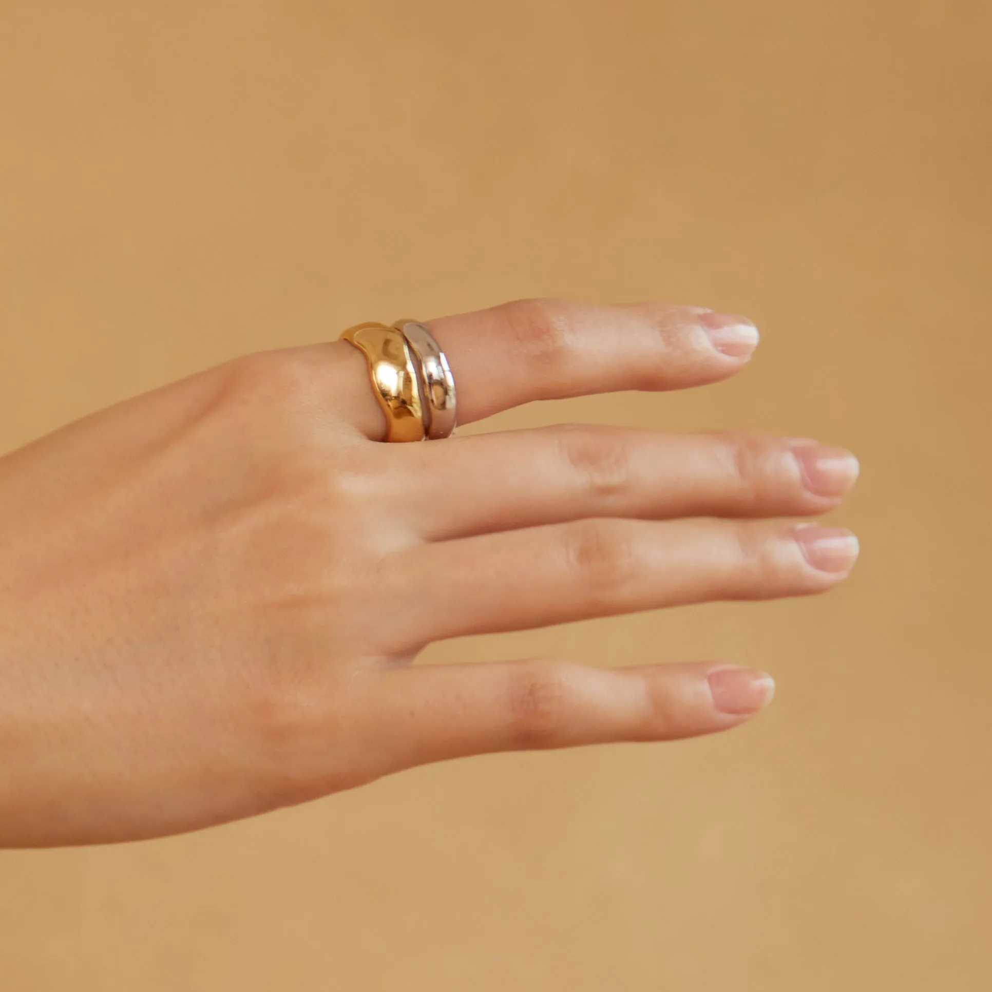 Wavi Ring - Thick - Gold